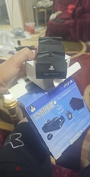 PlayStation 4slim 500 جيجا 2