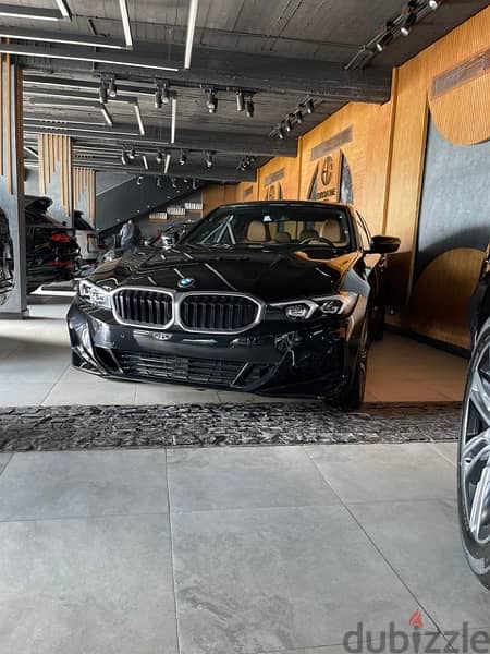 BMW 320i luxury 2023 1