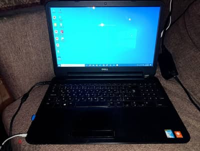 للبيع laptop dell 15 3537 i5