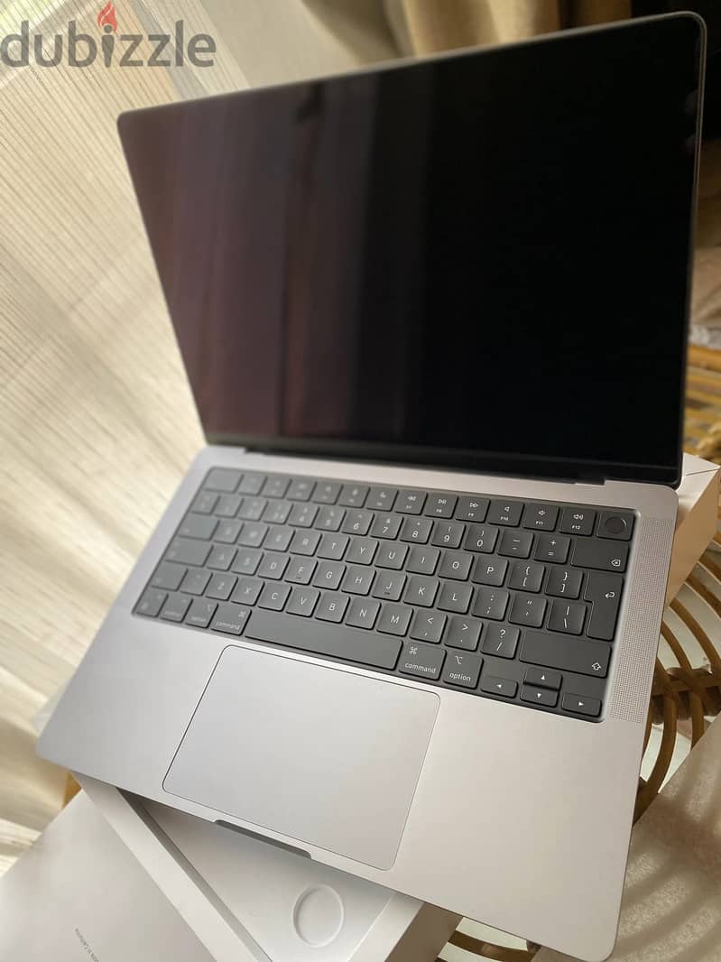 MacBook Pro 14-Inch M1 Pro 1