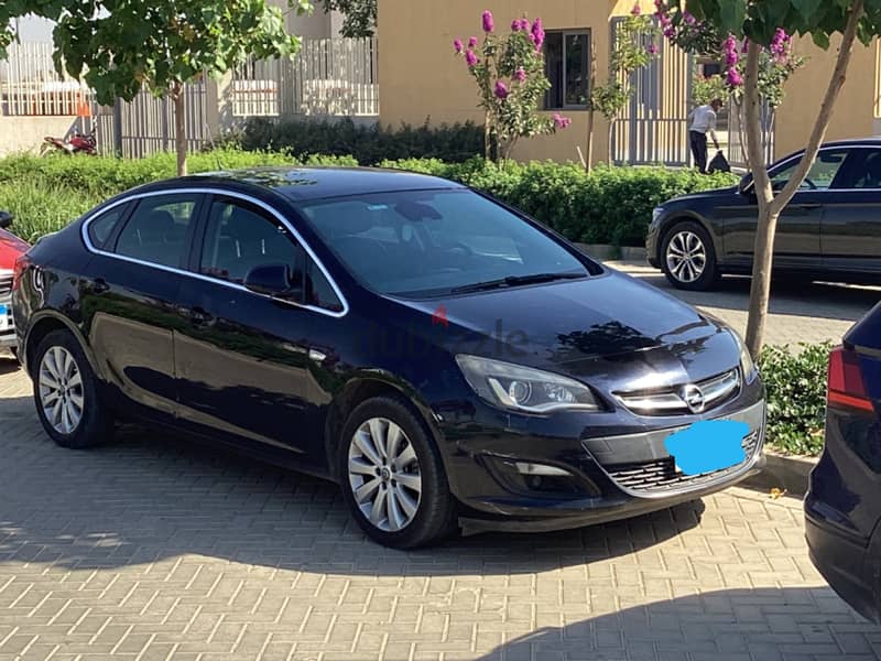 Opel Astra 2018 1