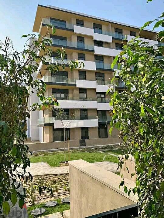 Apartment for sale, 240 meters, fully finished, in Shorouk City, with the lowest down payment over years, Al Burouj Compound, AL BUROUJ 9