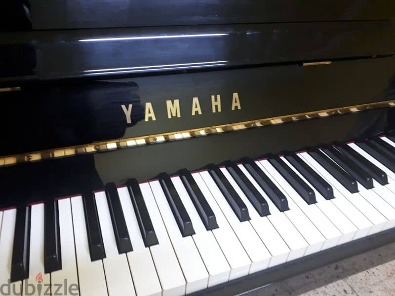 YAMAHA  U1  as new    بيانو ياماها موديل U1 بحاله المصنع 9