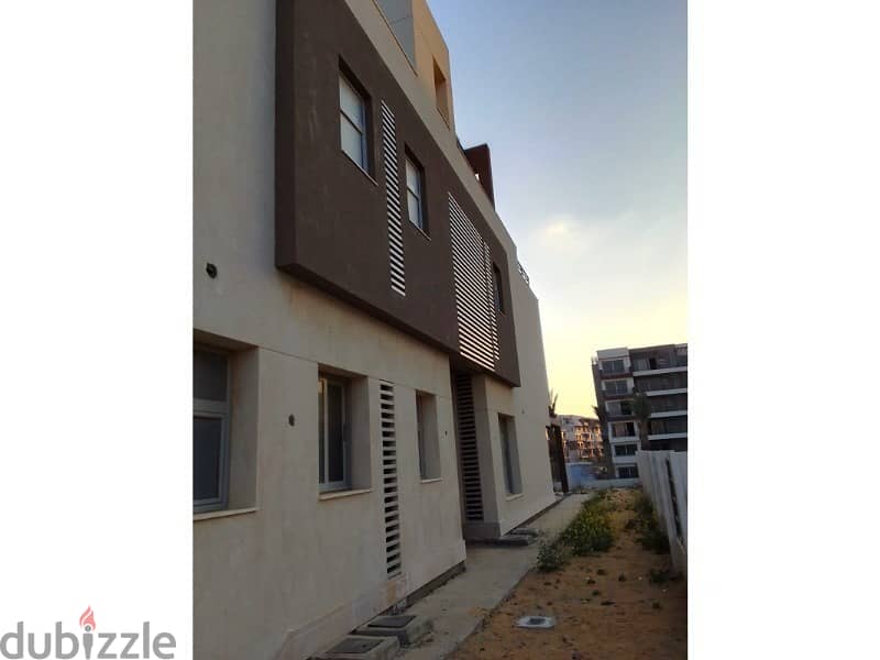 Twin house for sale in the best location in New Cairo, ready to move Palm Hills 2