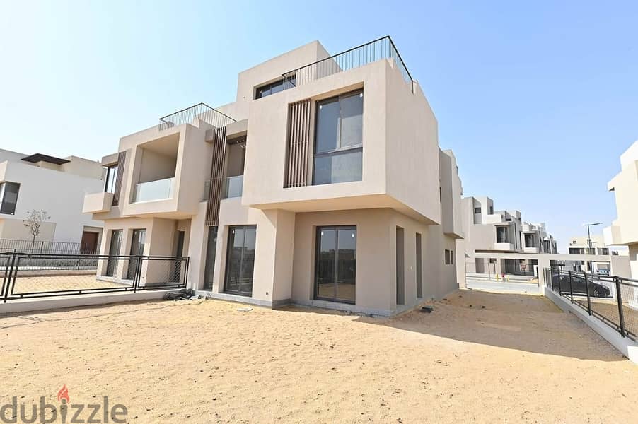 Trio TownHouse 208m For sale best location ready to move in Sodic East 7