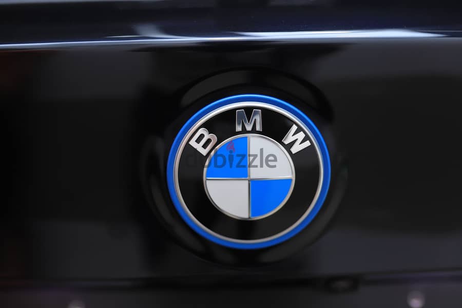 Bmw IX3 بي ام دابليو اي اكس ثري 4