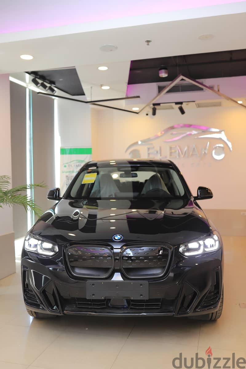 Bmw IX3 بي ام دابليو اي اكس ثري 6