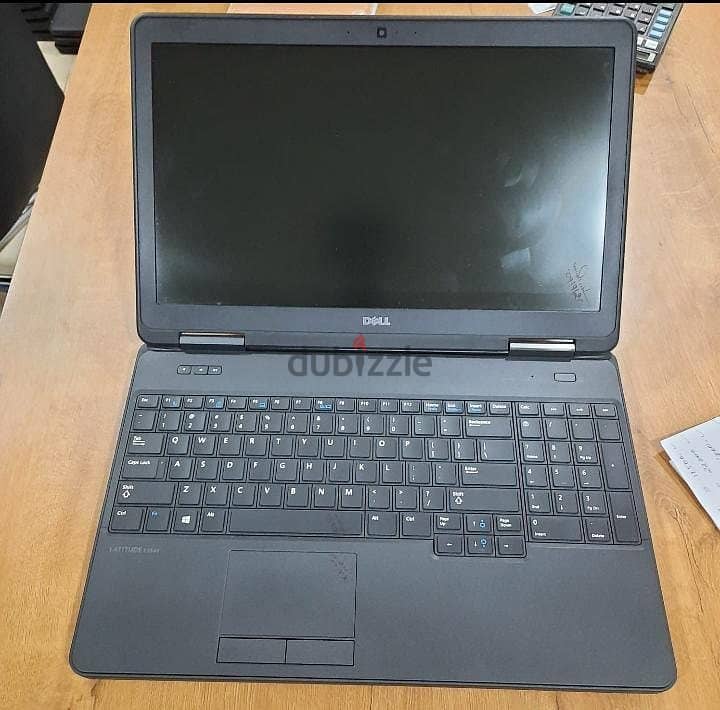 dell 5540    لاب ديل للبيع 0