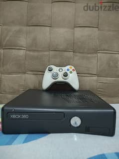 Xbox 360 s fat 250gb وارد الامارت معاه 14 لعبه