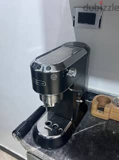 DeLonghi Dedica EC 685 - Espresso machine