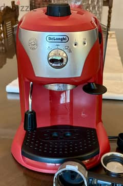 Delonghi coffee machine + Coffee grinder Delonghi