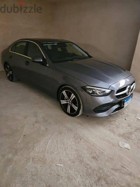 Mercedes benz c200 model2022 low mileage 17