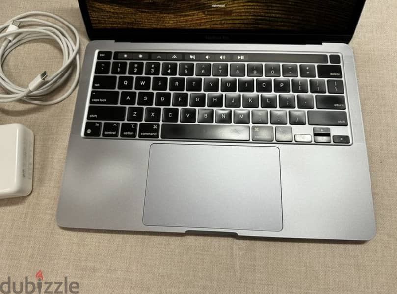 Macbook pro M1 2020 2