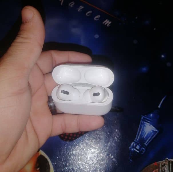 Air pods pro with wireless charging 1
