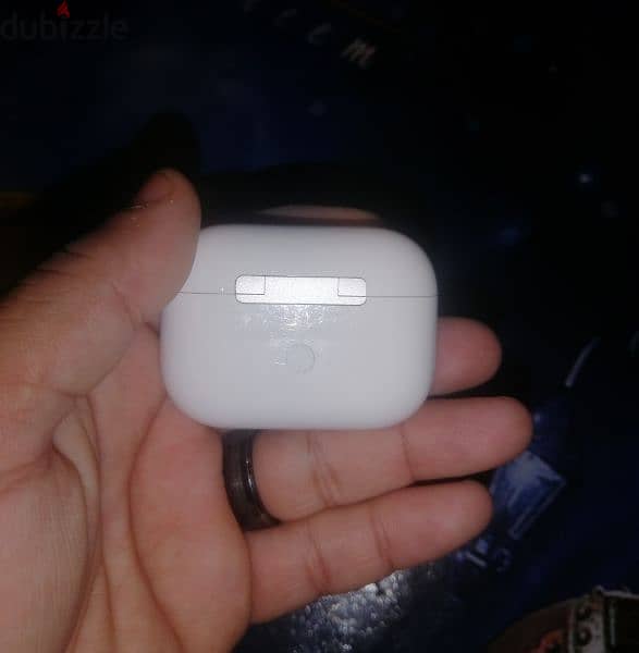 Air pods pro with wireless charging 2