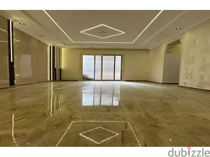 Apartment for sale in Palm Hills New Cairo with a down payment of 676,500 in the heart of the Fifth Settlement, with an installment of 8 years 11