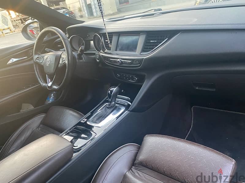 Opel Insignia 2019 8