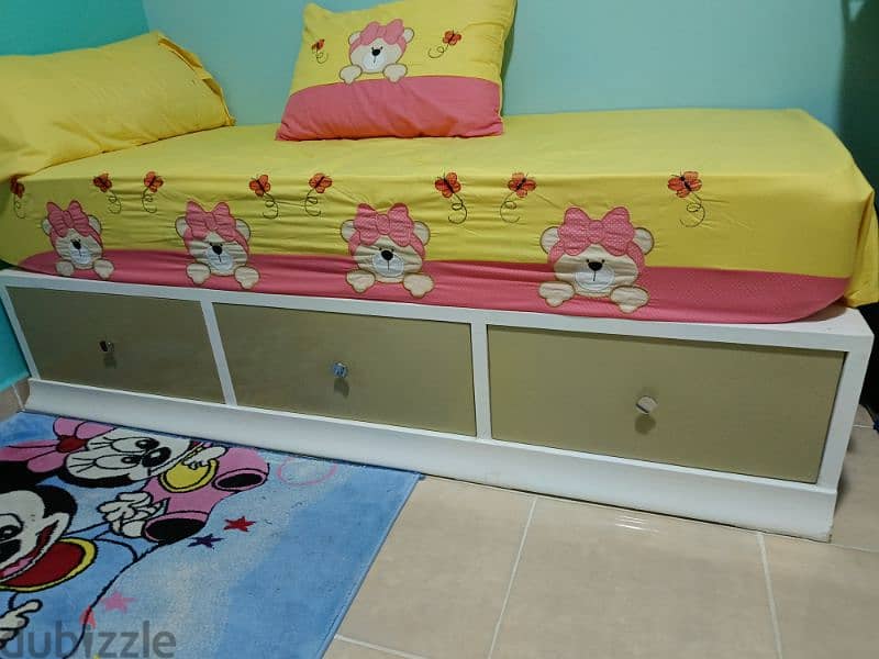 سرير غرفة أطفال بالمرتبة 0