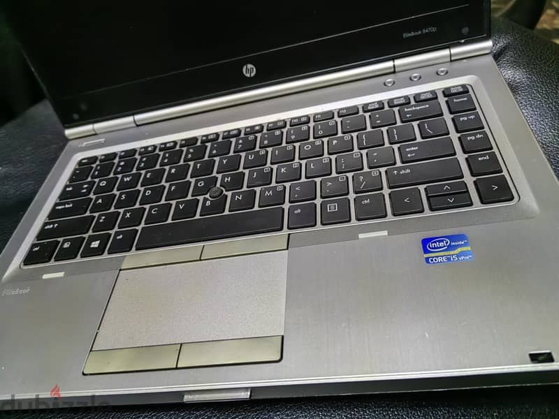 HP EliteBook 8740 لابتوب شبه جديد 7
