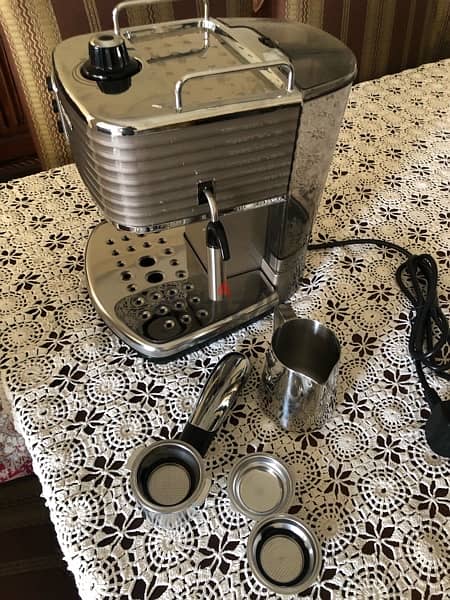 DeLonghi Scultura Espresso Machine - مكنة ديلونجي سكلتورا للاسبريسو 2