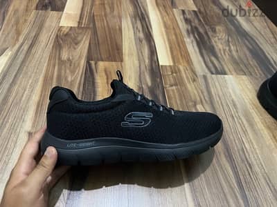 Skechers