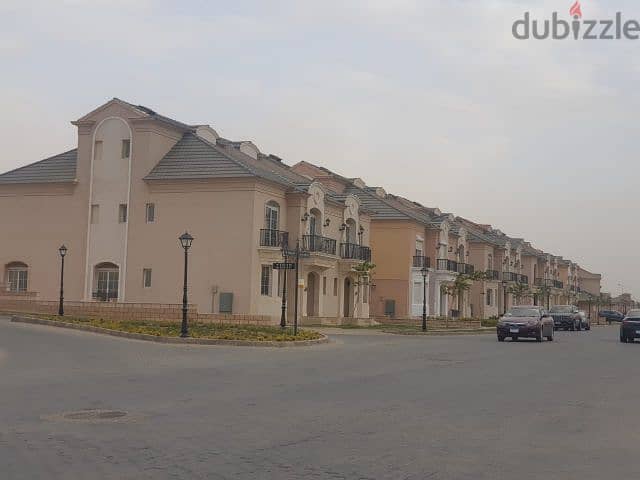 Townhouse Corner for sale  ready to move in The best location in New Cairo with a private roof 4