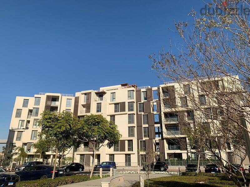 Apartment 156m fully finished with kitchen and ACs for sale in Eastown 5