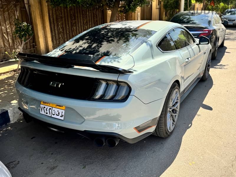 Ford Mustang 2017 GT premium 4