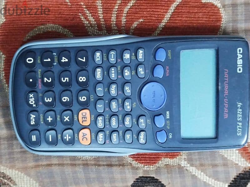 Calculator Casio fx-82 ES PLUS 0