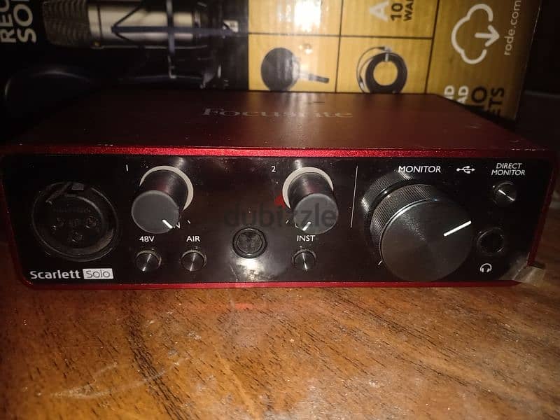 مايك rode nt1-a وكارت صوت focusrite solo 3