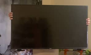 Smart broken screen Samsung TV 49”