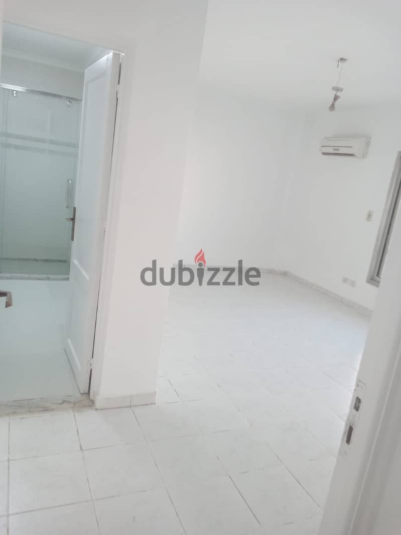 Available apartment for rent in Al-Rehab City, second phase, area of ​​155 square meters, second floor, company finishes 0