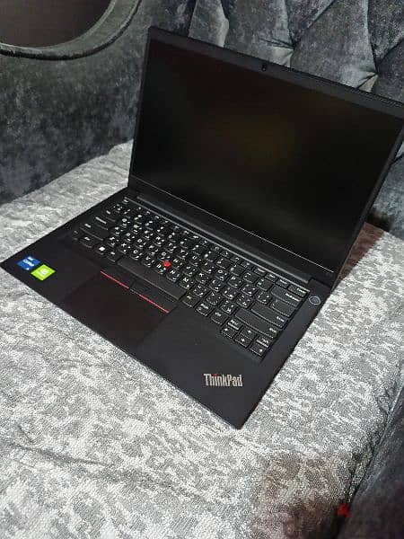 Laptop Thinkbad الجيل 12 استيراد 3