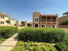 Stand alone villa for sale in Hyde Park, Fifth Settlement, Bahri, with installments of 312 m
