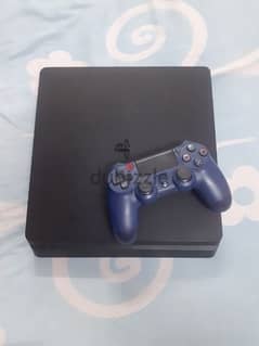 PS4 slim 500gb بالدراع الأصلي