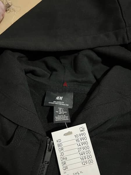 سويت شيرت من H&M جديد مقاس L 1