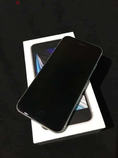 iPhone SE 2nd 2020 128 1