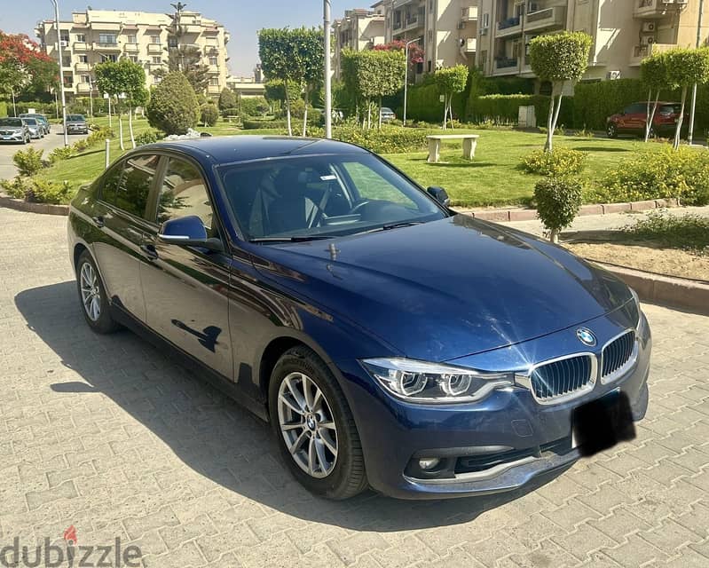 BMW 318 2019 1