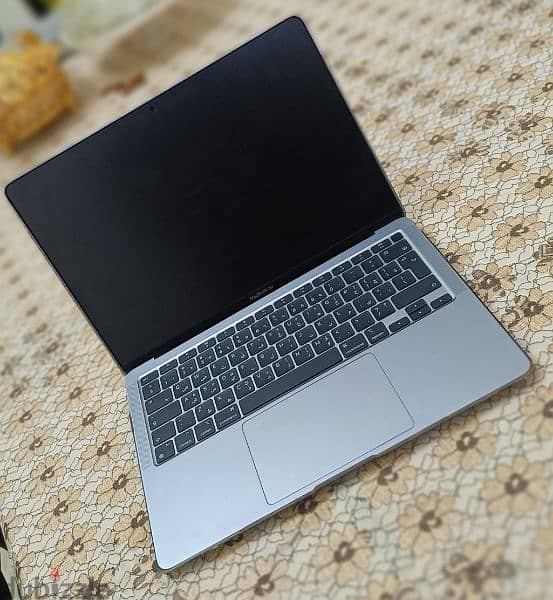Apple 2020 MacBook Air Laptop: Apple M1 chip. 1