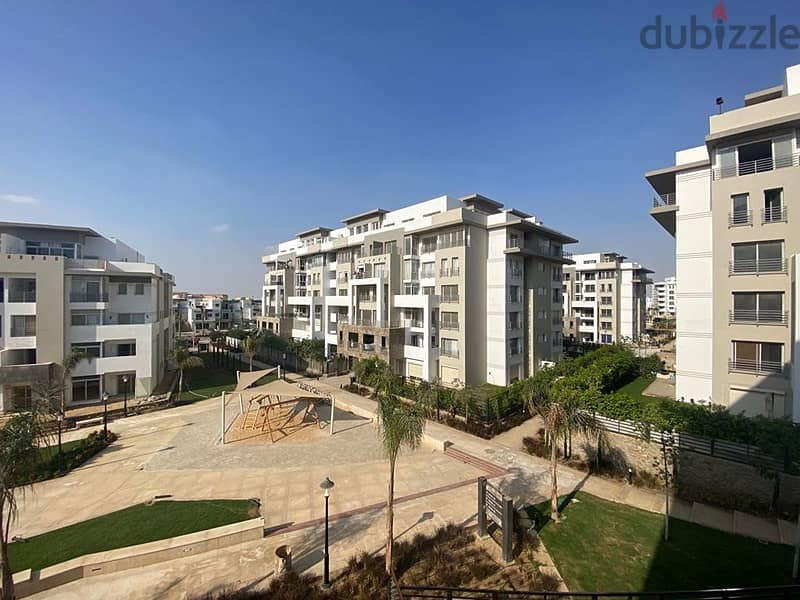 Fully Finished Duplex 266M  at Hyde Park (HPR) Landscape and Fountain View - Facing North 12