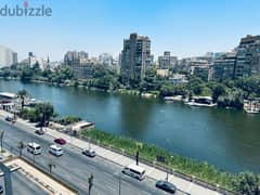 للبيع شقة بالعجوزة علي كورنيش النيل 215 م 0