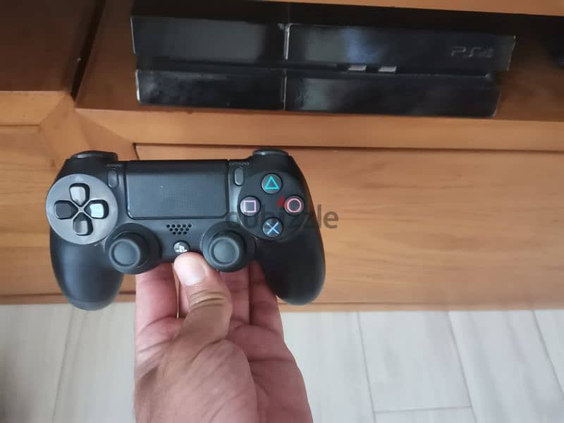 Playstation 4 console for sale 1