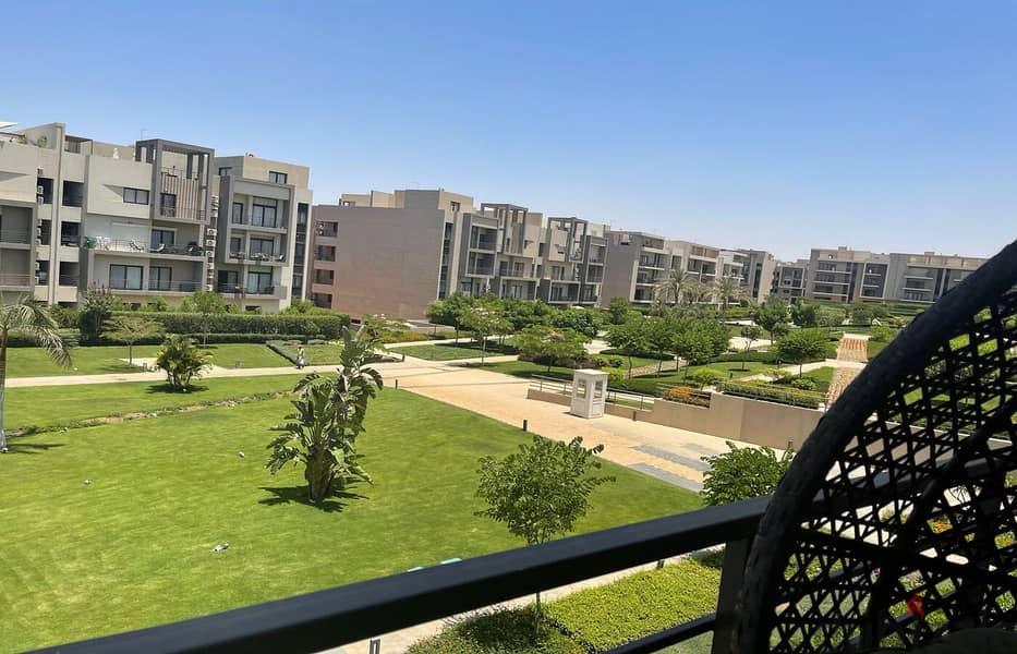 for sale Apartment 270m in fifth square marasem 3