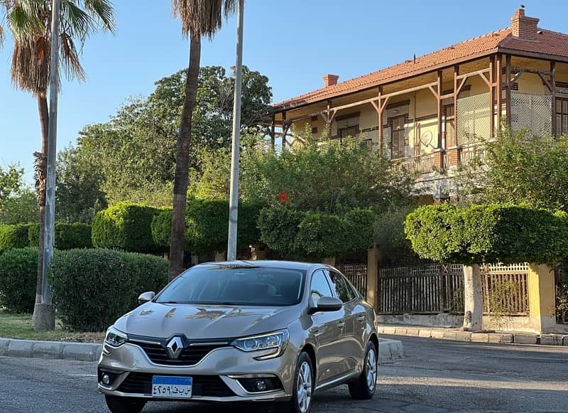 رينو ميجان 2020 ماشيه فقط ٢٠ الف كم . . RENAULT. . MEGANE. . 2020 0