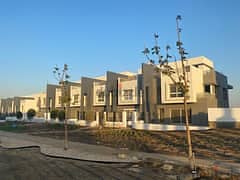 Middle Modern Townhouse 250m Viewlandscape with installments in Hyde Park Compound Fifth Settlement 4