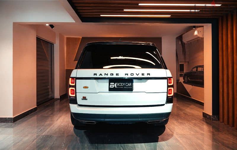 فوج Range Rover Vogue
2019 14