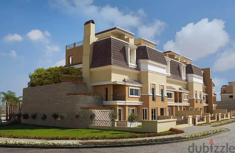 5-room townhouse villa, garden and roof for sale with a 42% cash discount in Sarai Compound, New Cairo 1
