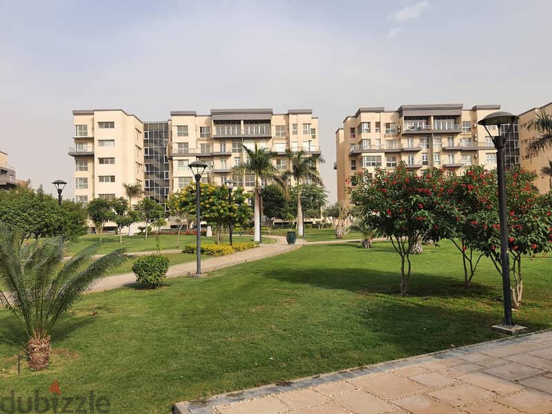 apartment 140m prime location fuly finshed B8 street View  close to service area 12