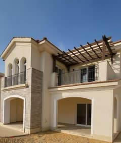 Finished villa with delivery installments next to Madinaty