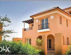 Villa for sale, surrounded by garden in all directions, immediate delivery, super luxurious, finished, with air conditioners and kitchen